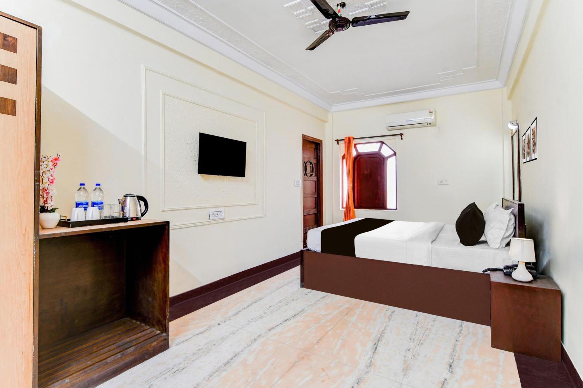 כלכותה Super Hotel O Lenin Sarani מראה חיצוני תמונה