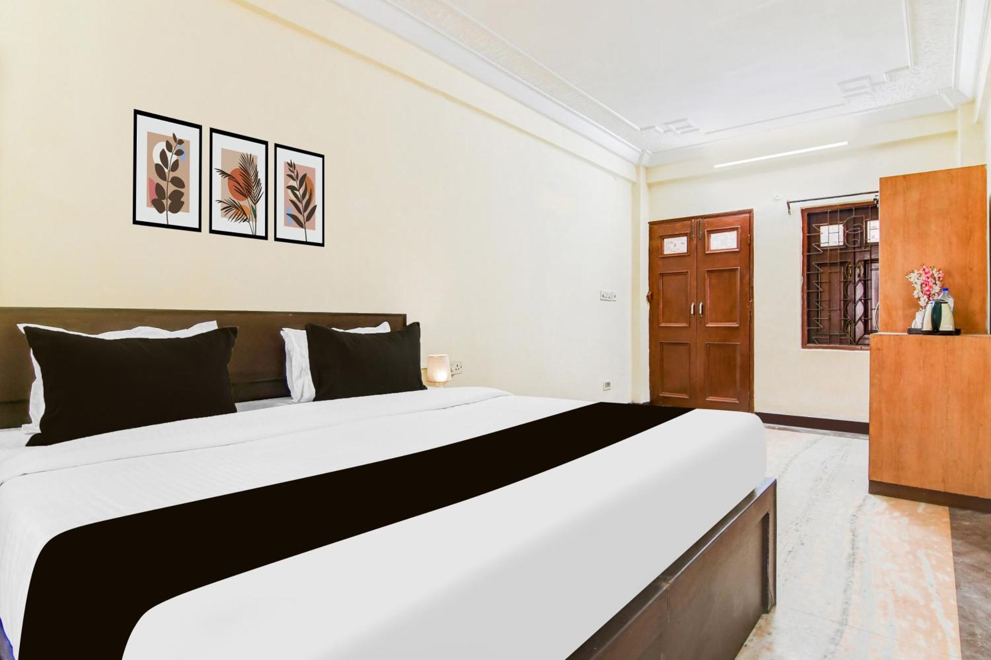 כלכותה Super Hotel O Lenin Sarani מראה חיצוני תמונה