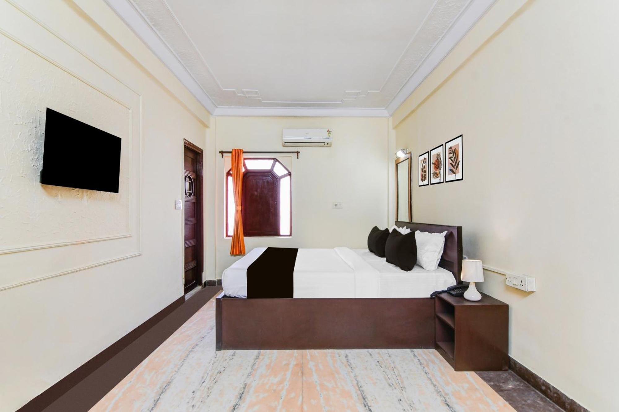 כלכותה Super Hotel O Lenin Sarani מראה חיצוני תמונה